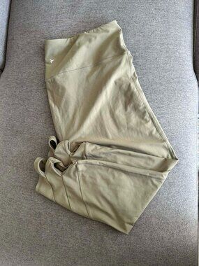 Active Legging with Knotted ankle details